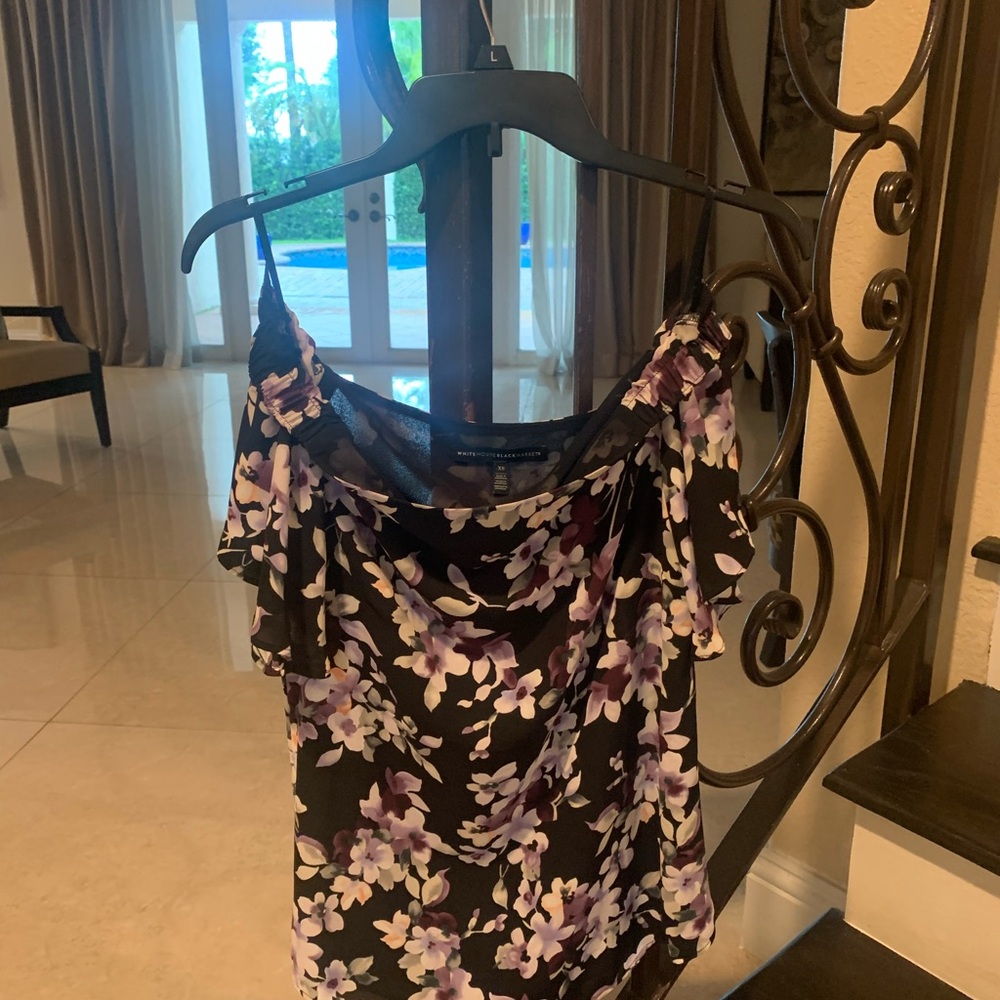 White House Black Market Black and Purple Floral Top
